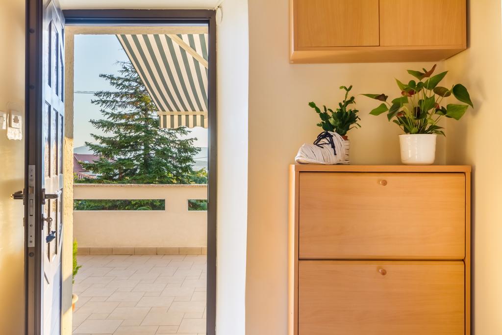 Apartment Manzoni Malinska Eksteriør bilde