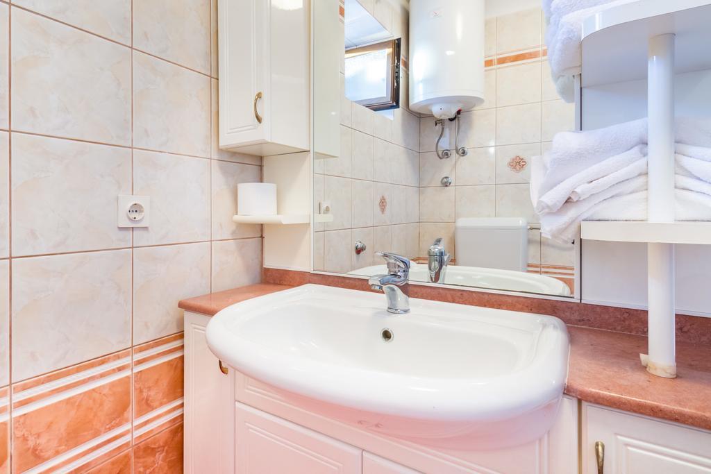 Apartment Manzoni Malinska Eksteriør bilde
